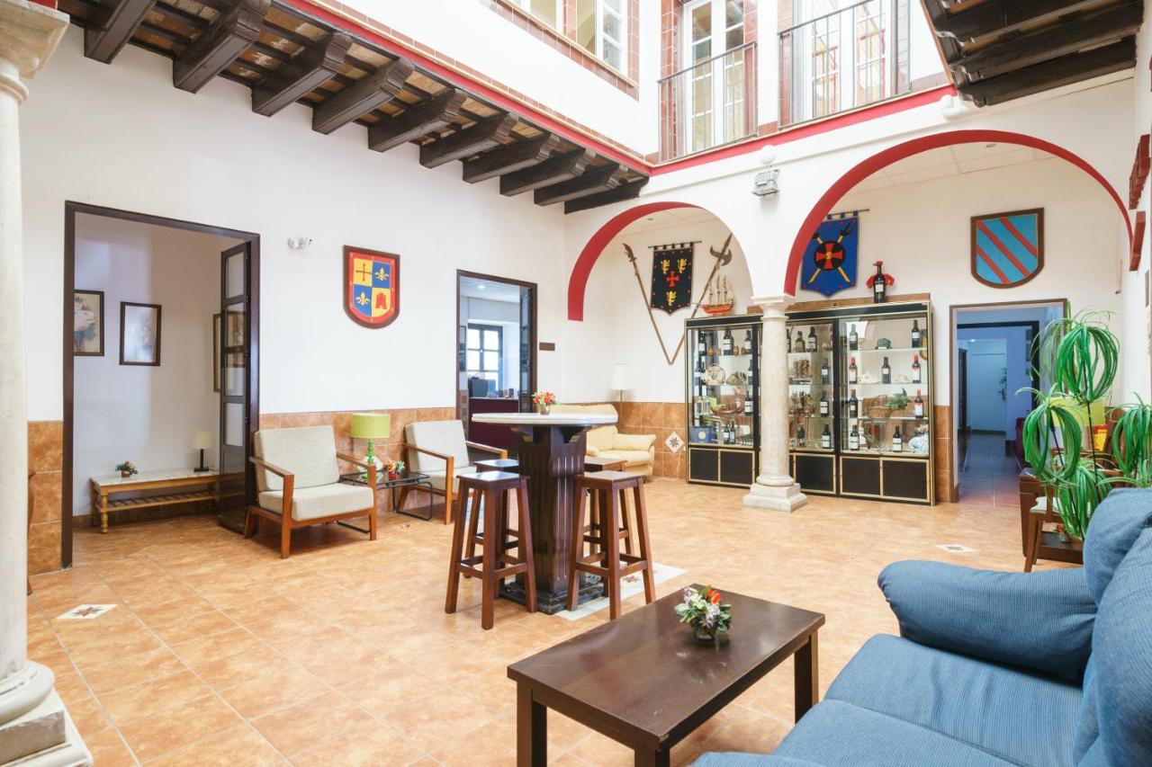 Hotel Carlos V Jerez By Vivere Stays 赫雷斯 外观 照片