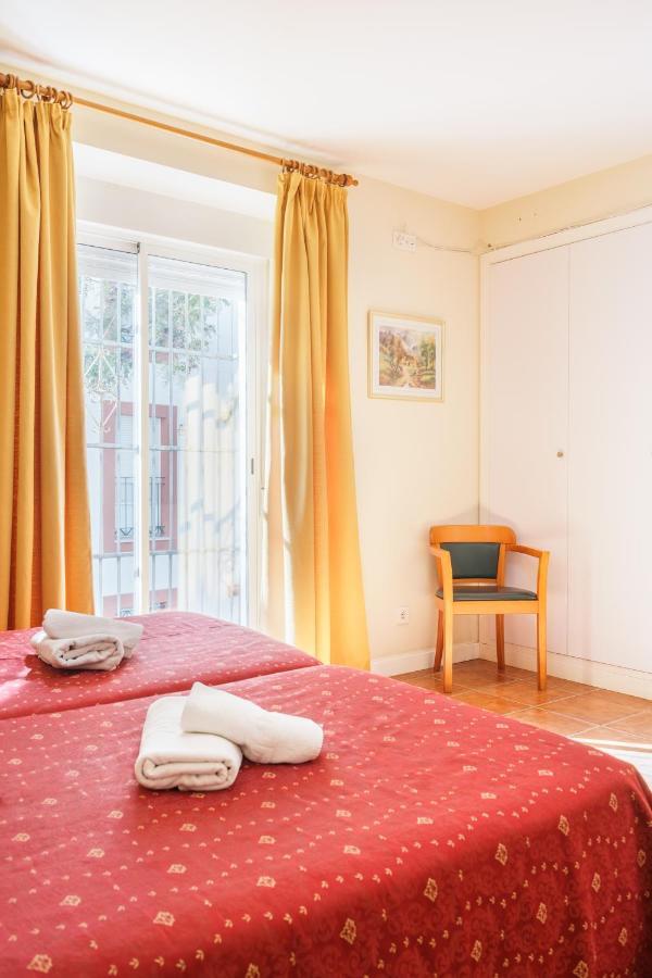 Hotel Carlos V Jerez By Vivere Stays 赫雷斯 外观 照片