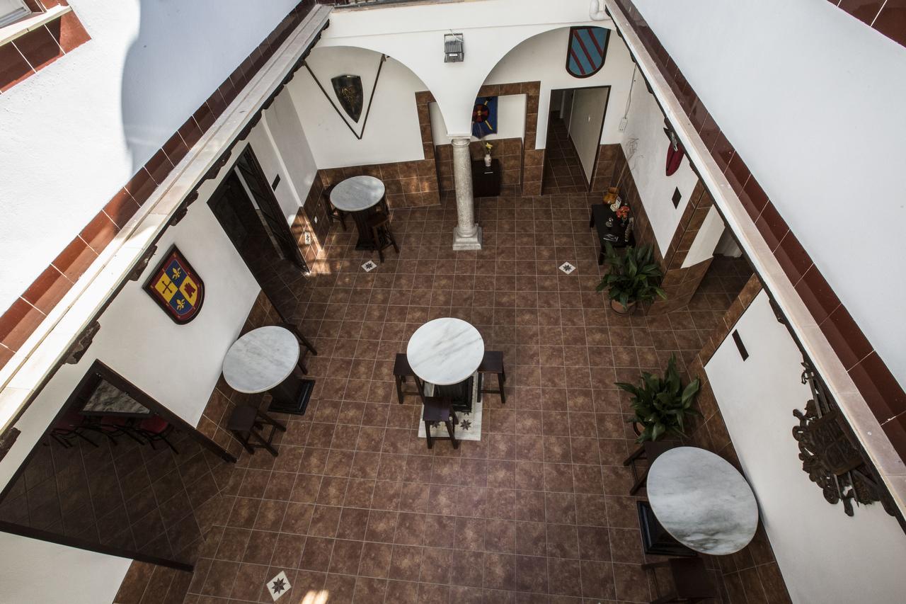 Hotel Carlos V Jerez By Vivere Stays 赫雷斯 外观 照片
